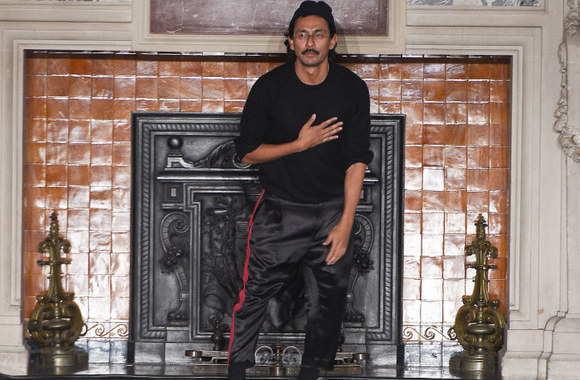 „Haider Ackermann“ 2016 m. rudens-žiemos kolekcijos modelis