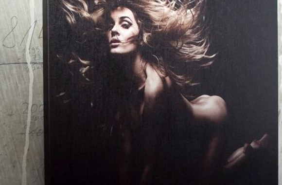 Astos Valentaitės nuotrauka fotografo Gedimino Žilinsko parodoje „Wild“