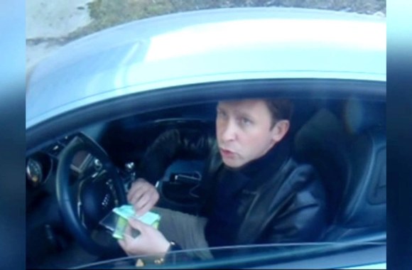 VIDEO kadras: Egidijus Dragūnas (SEL) keikė kelių policijos pareigūnus