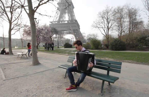 VIDEO kadras: Martynas in Paris