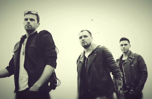 VIDEO kadras: PIKASO -  Man reikia visko daugiau