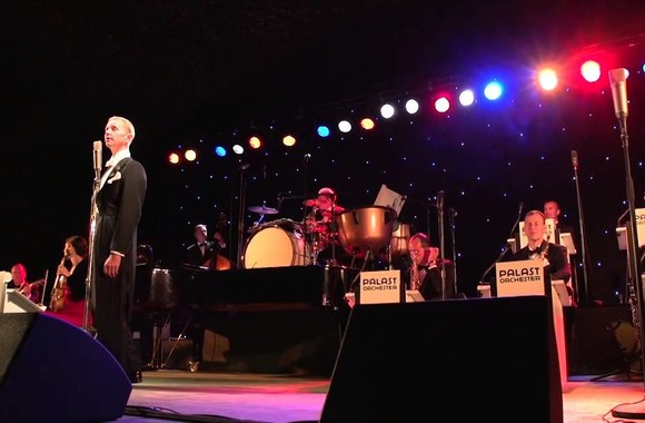 max-raabe-palast-orchester-oops-i-did-it-again-sex-bomb