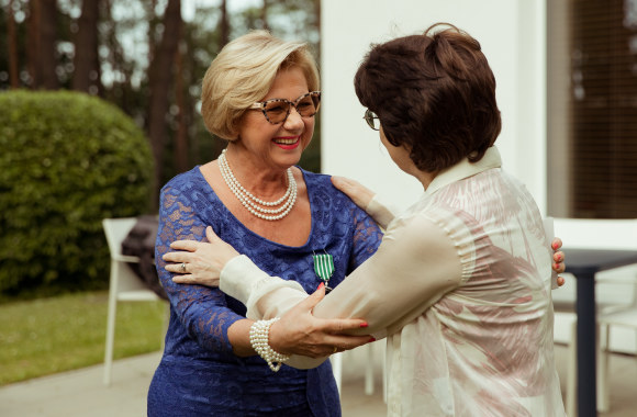 Vida Ramaškienė apdvanota Prancūzijos meno ir literatūros riterio ordinu / Audriaus Solomino nuotr.