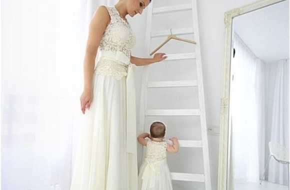 Nuotaka su Viktorijos Jakučinskaitės kurta suknele