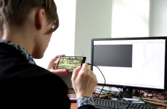 VIDEO kadras: Kaip gimsta mobilieji žaidimai, priverčiantys išeiti laukan