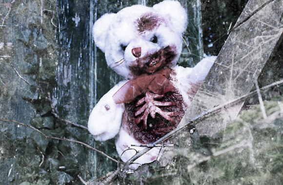 Pliušinis meškutis-zombis