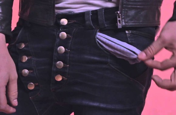 VIDEO kadras: PlayPants - Magic Acess Jeans