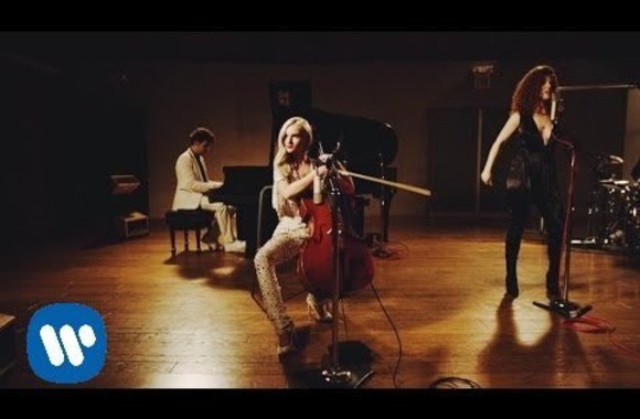 VIDEO kadras: Clean Bandit & Jess Glynne - Real Love [Official Video]