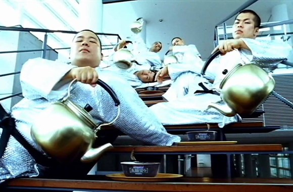 VIDEO kadras: いいなCM　日清食品　太麺堂々　「ハイブリッド柔道」篇