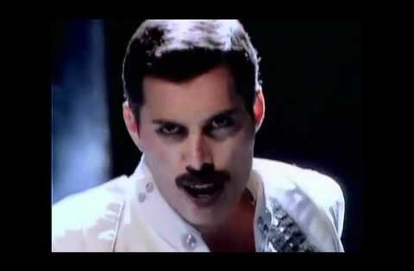 VIDEO kadras: TV ad for Nissin\'s Cup Noodle (Japan) - Freddie Mercury (cover) - I Was Born To Love You