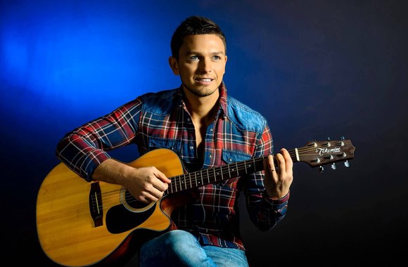 VIDEO kadras: Deividas Bastys - Daina visiems (Official 2015)