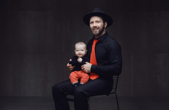 Osvaldas Bareikis su sūnumi Eivinu / Dano Sodaičio LPAK nuotr.