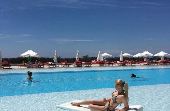 Natalijos Bunkės ir Justinos Stambrauskaitės atostogos Turkijoje