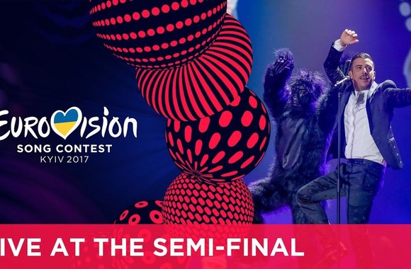 francesco-gabbani-occidentalis-karma-italy-at-the-first-semi-final