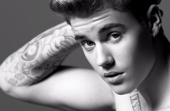 VIDEO kadras: Justin Bieber + Lara Stone - Calvin Klein Jeans Spring 2015