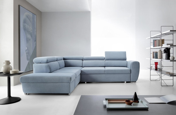 „Gintaro baldų“ interjero variantas su minkšto baldo pavyzdžiu