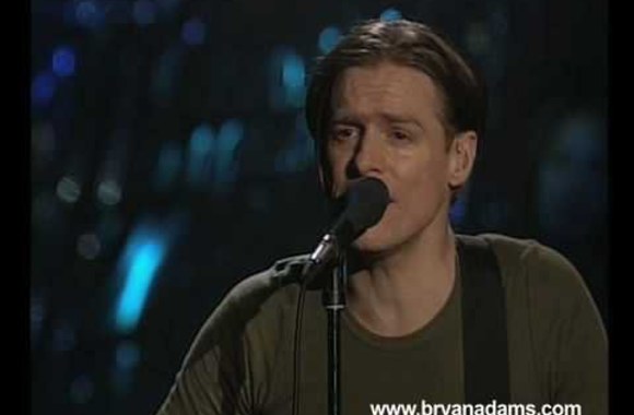 VIDEO kadras: Bryan Adams - Heaven - Acoustic Live