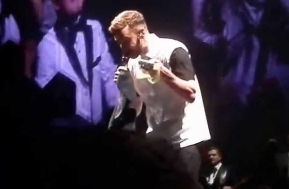 VIDEO kadras: Justin Timberlake is thankful for young fan-Barclays 12/14/14