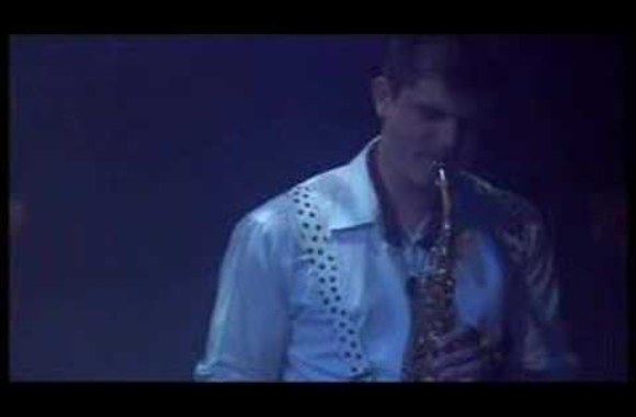 VIDEO kadras: sheezzanova - elegantiskai snigo