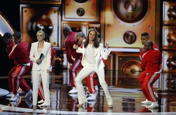 Ceremonijos vedėjos Anna Faris ir Allison Janney