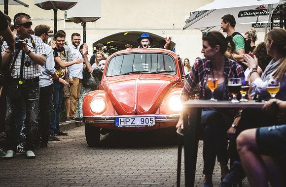 „Neteisėtai padaryti“