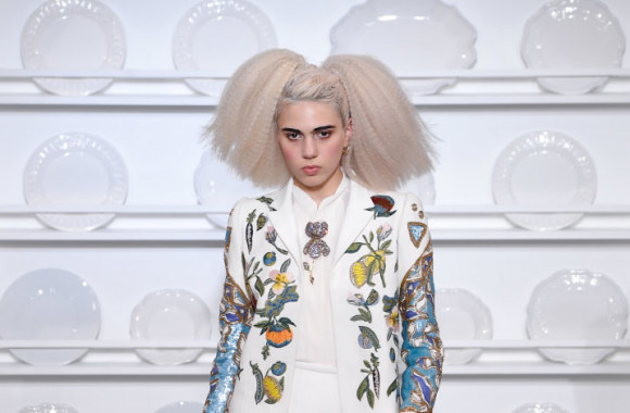 „Schiaparelli“ 2016 m. pavasario-vasaros kolekcijos modelis