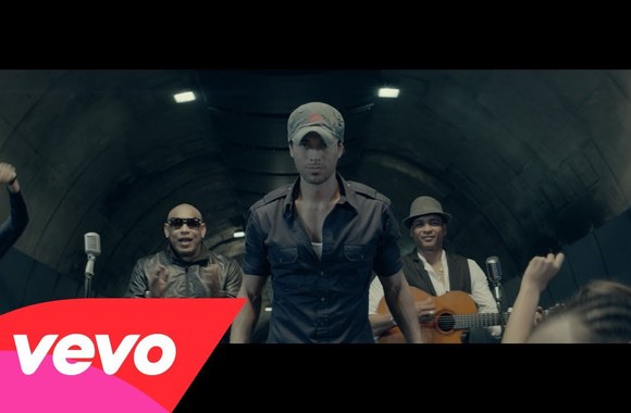 VIDEO kadras: Enrique Iglesias - Bailando (Español) ft. Descemer Bueno, Gente De Zona