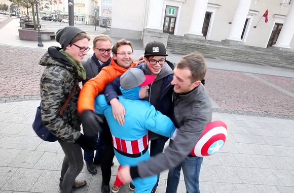 VIDEO kadras: Lauryno Šarkino fotosesija žurnalui \"Žmonės\"