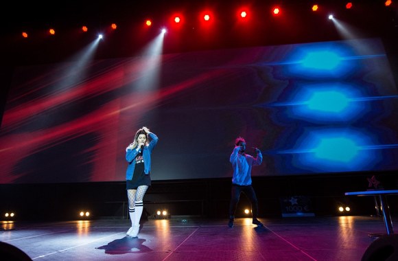 Motyvacinio jaunimo forumo metu „Tavo ateities vizija“ per iškilmingą apdovanojimų ceremoniją, Jaunojo kūrėjo statulėle bei 1000 eurų stipendija apdovanota 10 jaunųjų ateities kūrėjų   