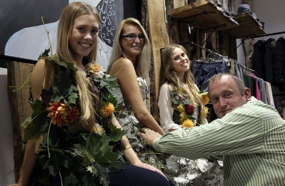 Modestas Vasiliauskas su modeliais