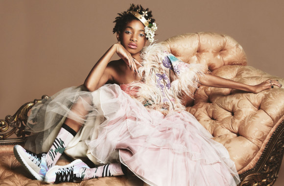 Willow Smith pristatė savo kojinių kolekciją