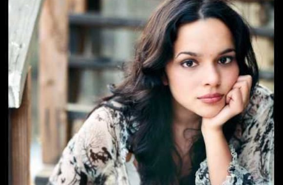 VIDEO kadras: Norah Jones - Peace