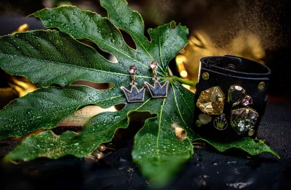 Simonos Brazdžionytės kurti papuošalai