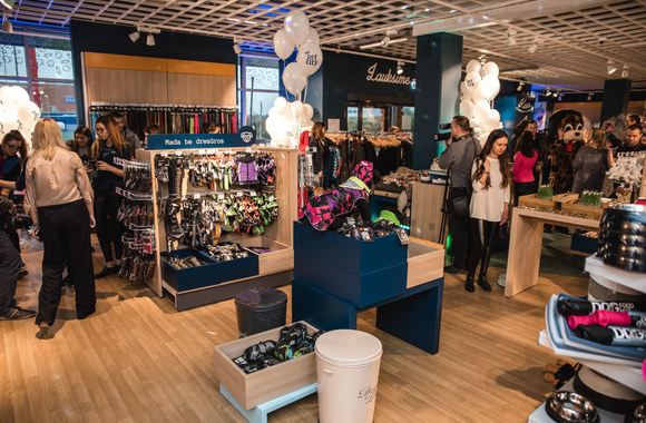 Pirmasis naminių gyvūnų rudens/žiemos mados šou „Šiltos ir stilingos letenos 2017“