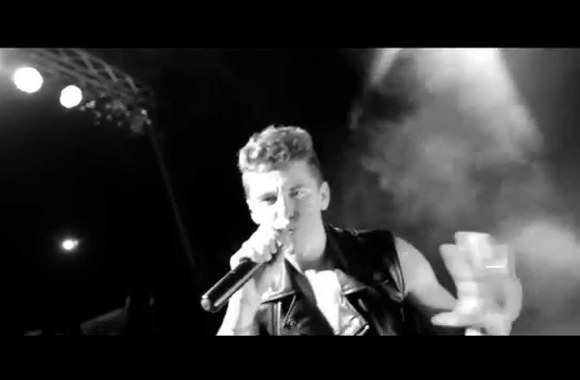 VIDEO kadras: Donny Montell feat Tri Real & One Element - Shout It Loud