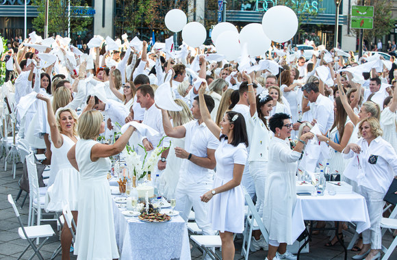 Šeštoji „Le Dîner en Blanc“ vakarienė / Gretos Skaraitienės / „Žmonės Foto“ nuotr.