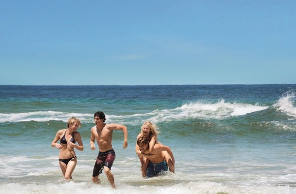 Robin Wright ir Naomi Watts filme „Dvi motinos“