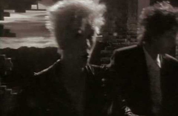 VIDEO kadras: Roxette - Dressed For Success