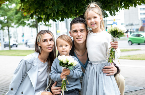 Donatas Montvydas su šeima / Pauliaus Peleckio nuotr.