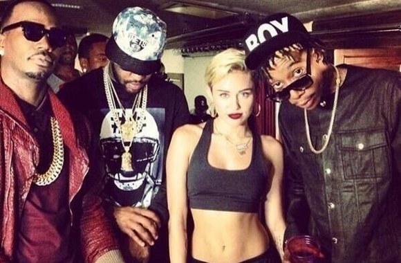 Juicy J, Mike'as WiLL Made It, Miley Cyrus ir Wizas Khalifa