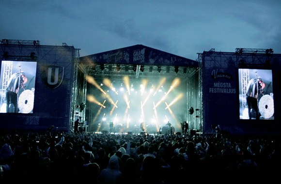 beissoul-einius-show-in-granatos-live15