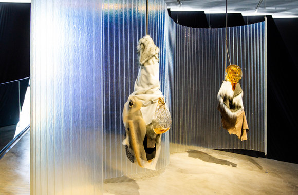 MO muziejuje atidaroma nauja paroda „Gyvūnas – žmogus – robotas“