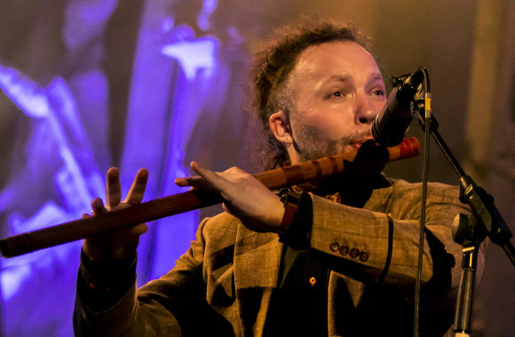 Sekmadienio vakarą skambėjo Domanto Razausko dainos su styginių kvartetu