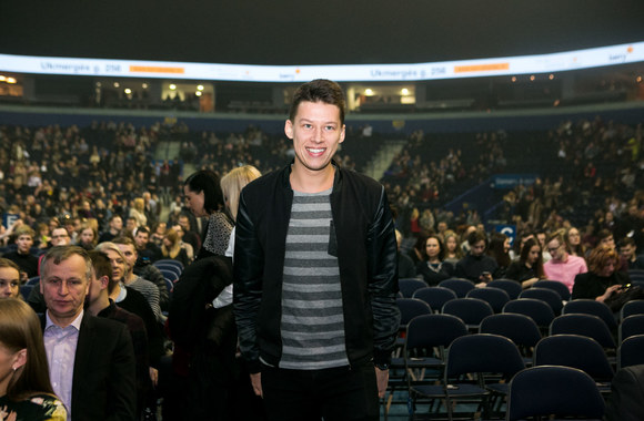 Šv. Valentino dieną Vilniuje buvo surengtas jausmingas „Leon Somov & Jazzu“ koncertas „Moments“