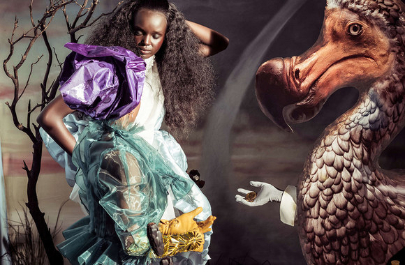 2018 metų "Pirelli" kalendoriui parinkta tema - "Alisa stebuklų šalyje"