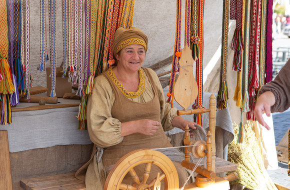 Vilniuje, Rotušės aikštėje, vyko 8-oji Istorinė Šv. Baltramiejaus mugė – vėlyvųjų viduramžių ir Renesanso epochos miesto amatų, menų ir cechų tradicijų šventė/Gretos Skaraitienės/„ŽMONĖS Foto“ nuotr.
