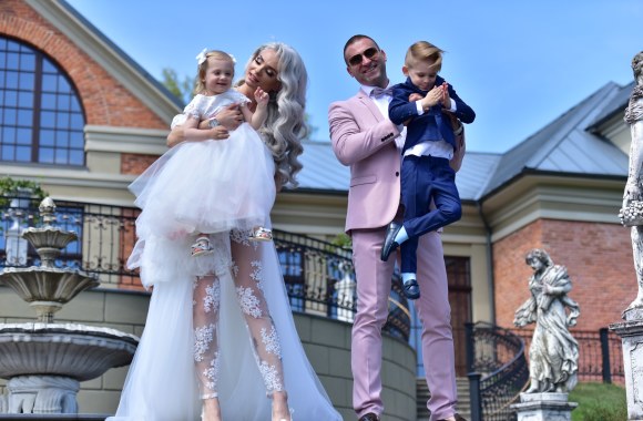 Sandra Skorupskaitė ir Dario Budimlicas su vaikais / Asmeninio albumo nuotr.