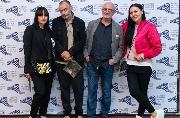 Spektaklio „Eglė žalčių karalienė“ premjeros svečiai/Organizatorių nuotr.