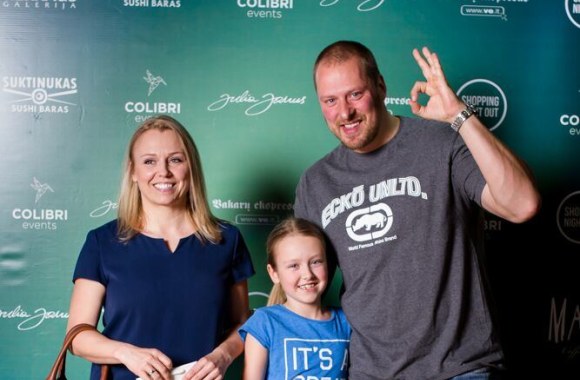 Violeta ir Vilius Tarasovai su dukra