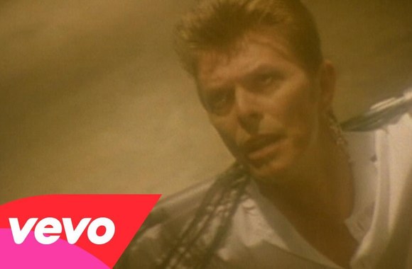 david-bowie-hallo-spaceboy